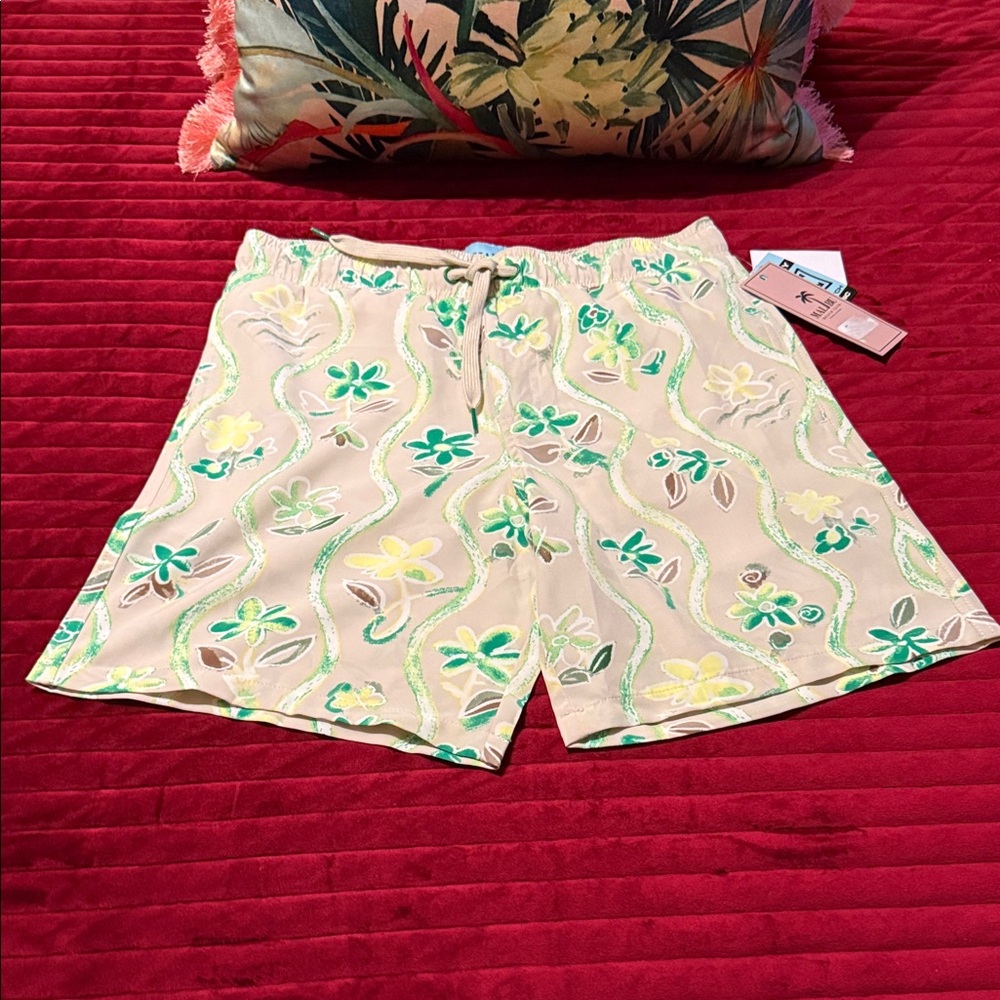 Men's Malibu Beach Club Tropical Floral Swim Trunks Size Small (NWT)